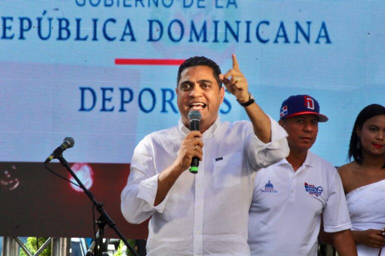 Ministro Kelvin Cruz cierra con broche de oro los Juegos Juan Pablo Duarte NY 2025