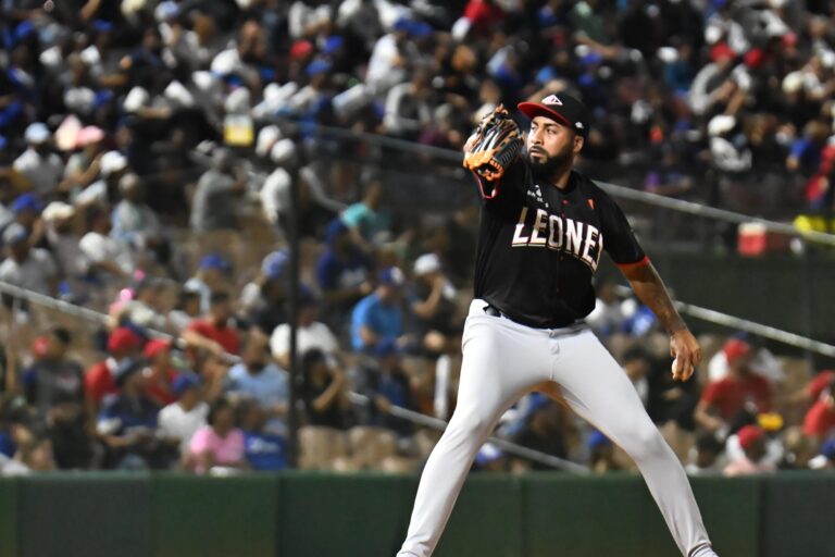 Lanzadores Indigo y Núñez reforzarán el relevo de los Leones del Escogido