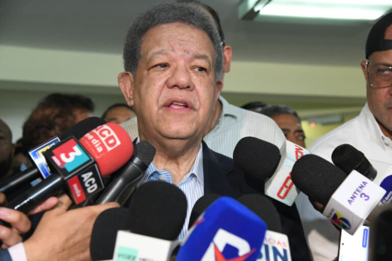 Leonel Fernández afirma que nueva directiva de la FP asegurará el «triunfo» en el 2028