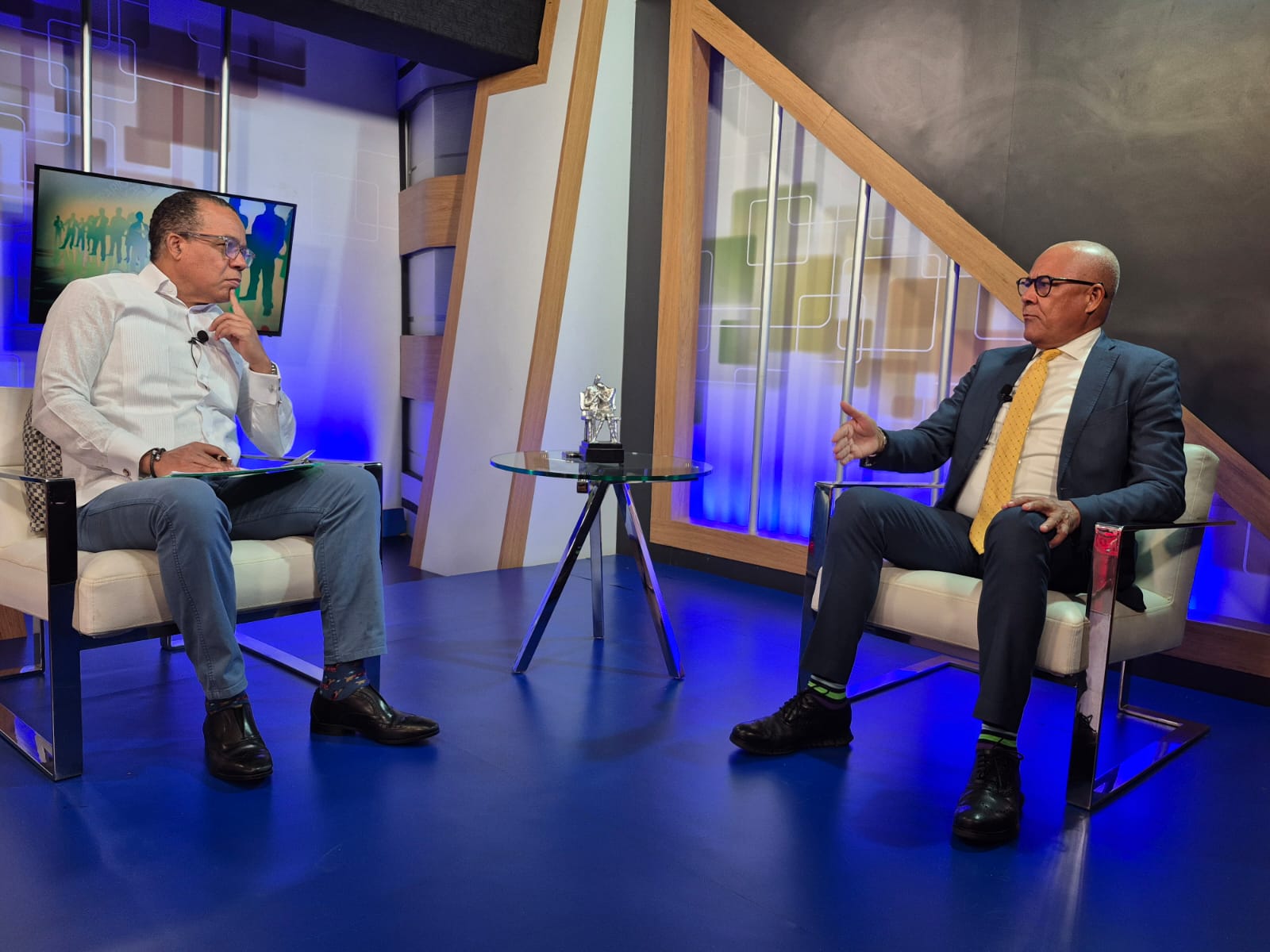 Julio César Tiburcio: “Lo de SENASA debe esclarecerse; Ortíz Bosch debió inhibirse caso Hernández; lo de Aerodom fue un mal negocio”