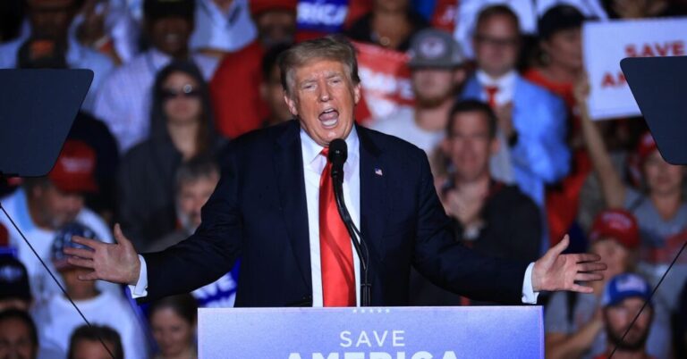 Trump advierte que eliminación de aranceles frenaría inversión «histórica» en EE.UU.