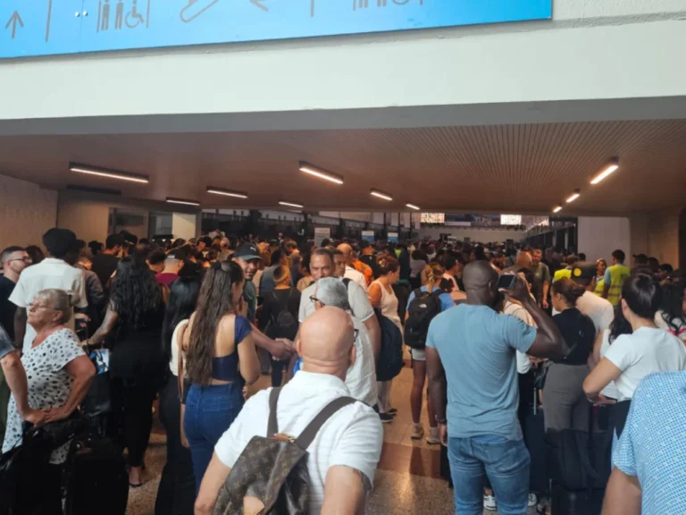 Se registra otro apagón la madrugada de este lunes en el Aeropuerto las Américas
