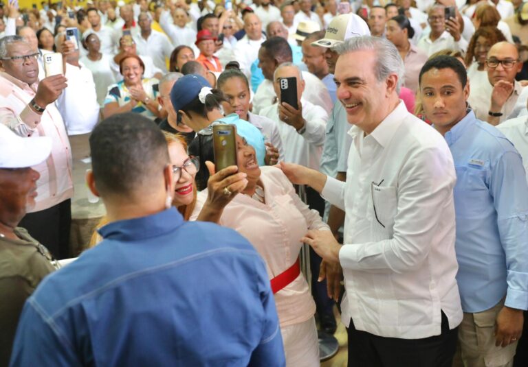 Abinader inaugurará 9 obras en Puerto Plata este fin de semana, incluyendo carreteras, escuelas, y proyectos habitacionales