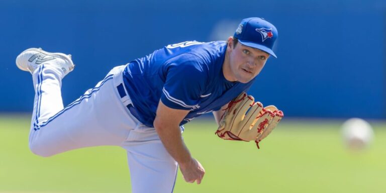 Trey Yesavage deslumbra en su debut con Blue Jays: nueve ponches ante Rays