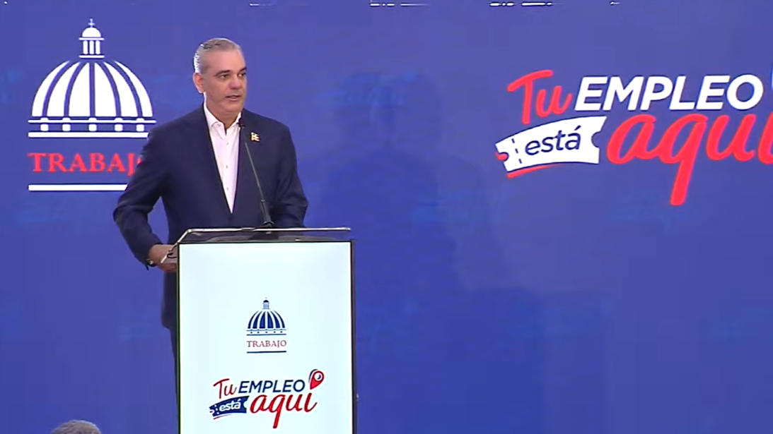 Presidente Abinader llama a jóvenes a aprovechar las oportunidades que ofrece el Gobierno para acceder a un trabajo digno y estable