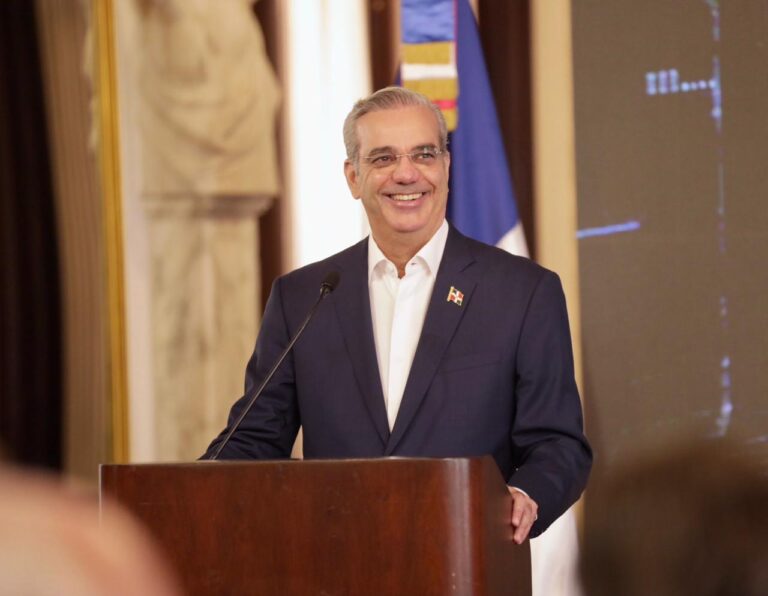 Presidente Abinader: Con este acuerdo nace el Centro de Excelencia en Inteligencia Artificial (CEIA), espacio para la formación, investigación e innovación tecnológica