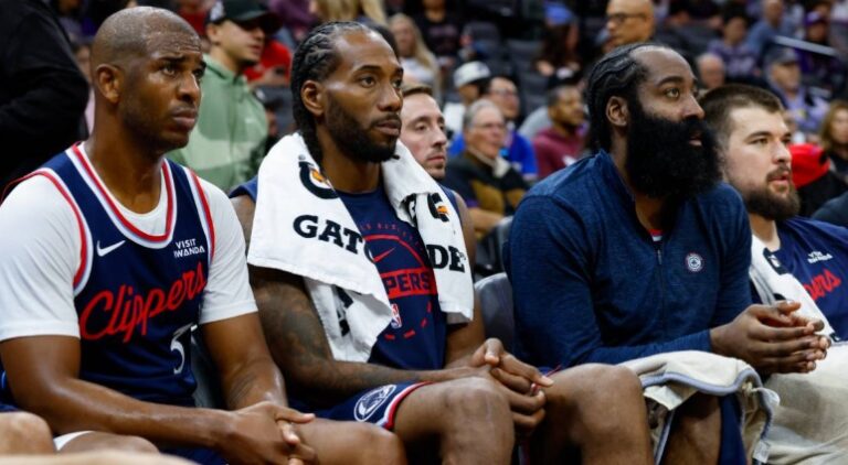 Los Clippers terminan por evitar la masacre, pero no la humillación