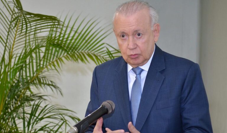 Pedidos de comida costarán 10% más tras reforma laboral; Alburquerque advierte perjuicio a trabajadores