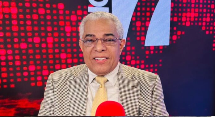 LUIS REYES ECONOMISTA