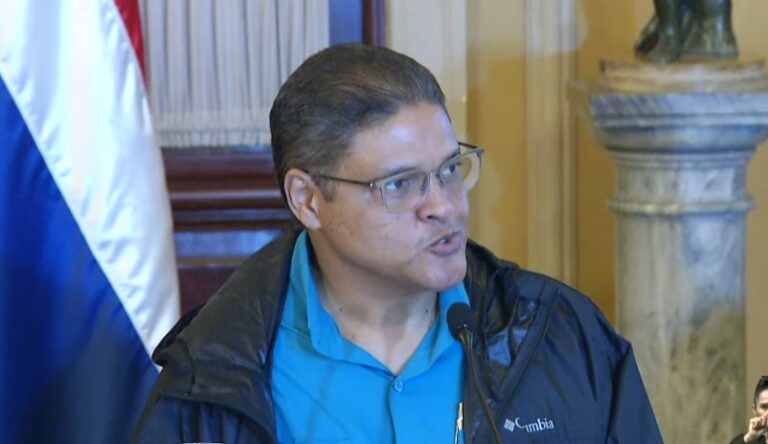 Director del COE advierte seguirán las lluvias hasta el jueves; llama a la población no bajar la guardia