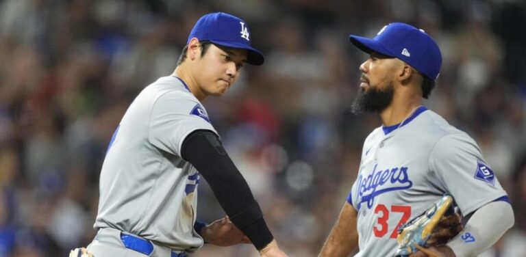Ohtani y Teóscar brillan con dos jonrones cada uno en triunfo de Dodgers sobre Rojos