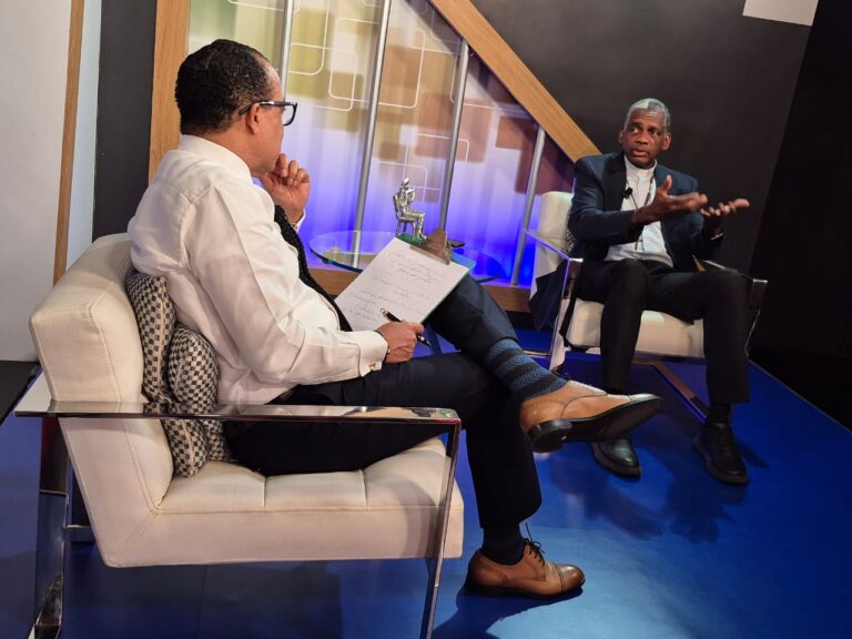 Padre Wilfredo Montaño: “El Estado crea monstruos por fomentar antivalores; MINERD y ADP ayuden a los docentes”