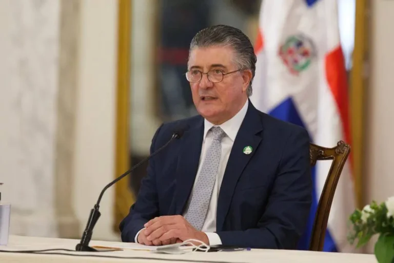 Procuradora general designa a Roberto Santana Sánchez como director de Servicios Penitenciarios y Correccionales