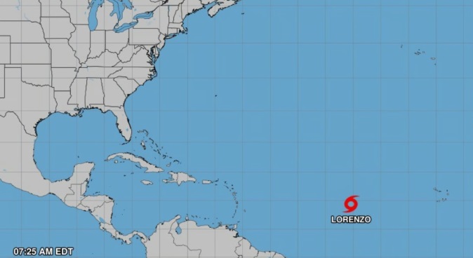 Se forma tormenta tropical Lorenzo en el centro del Atlántico
