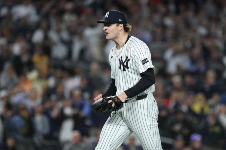 Yankees eliminan a Boston y avanzan a la Serie Divisional ante Toronto