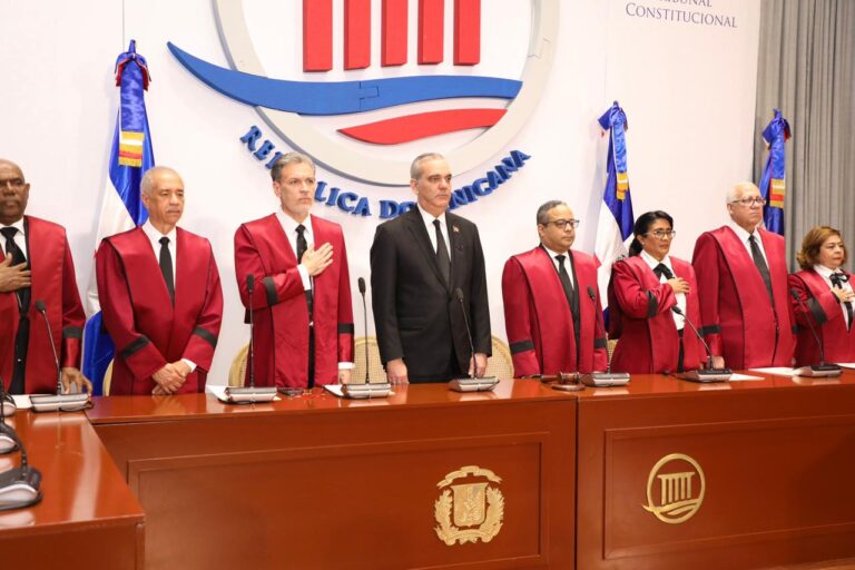 Presidente Abinader asiste a audiencia solemne por 181 aniversario de la Constitución dominicana