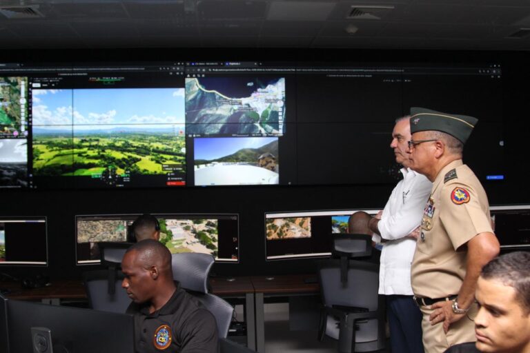 Reafirma el compromiso del Gobierno con la dignificación del personal militar; Presidente Abinader inaugura áreas remozadas del MIDE