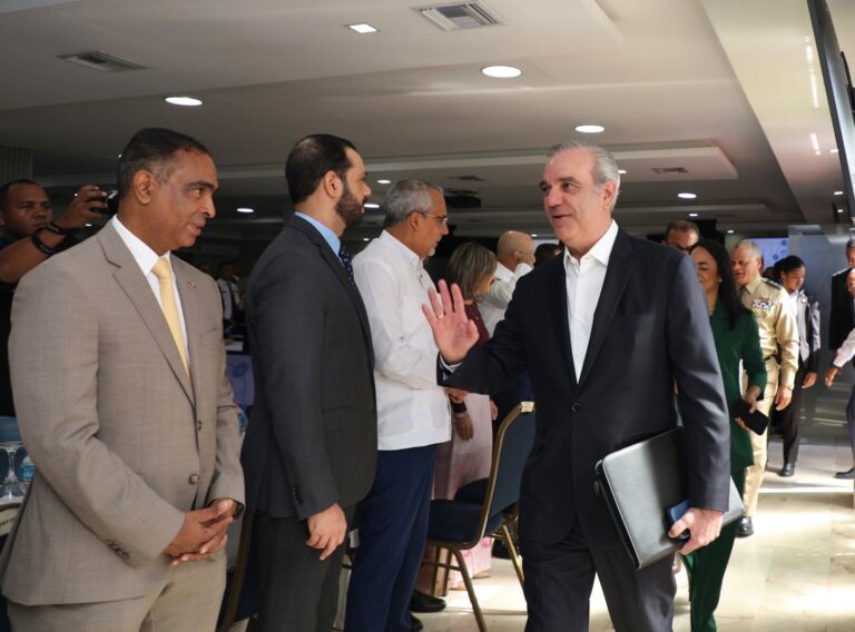 Presidente Abinader encabeza reunión de seguimiento al Plan de Seguridad Ciudadana