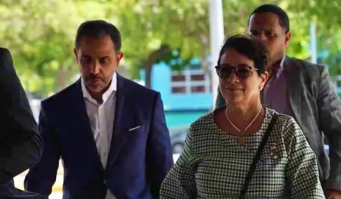 ANTONIO Y MARIBEL ESPAILLAT