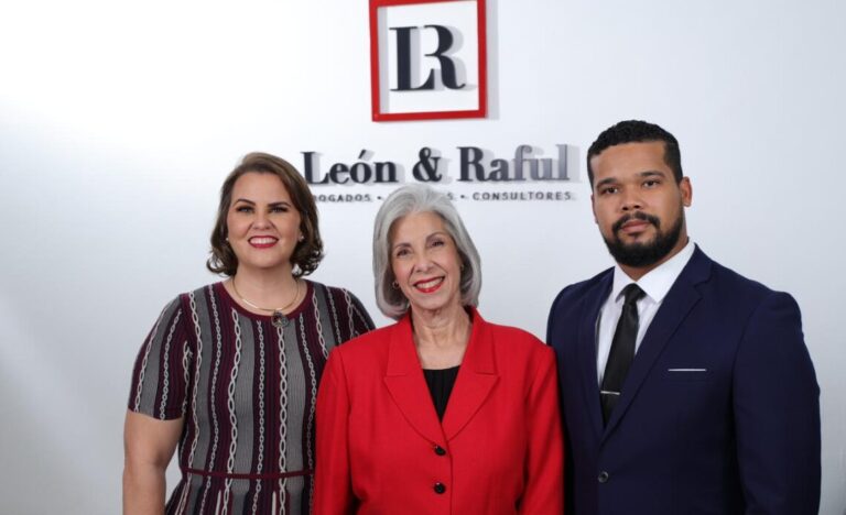 Abogados denuncian persecución disciplinaria del CARD en violación a la ley y la Constitución