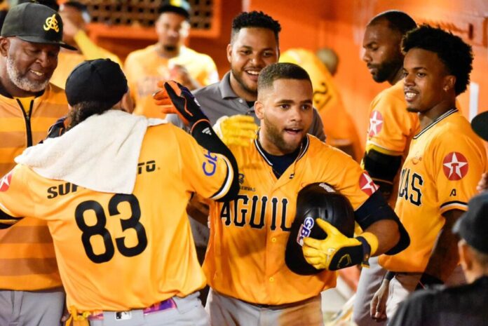 Berroa y Durán comandan ofensiva aguilucha
