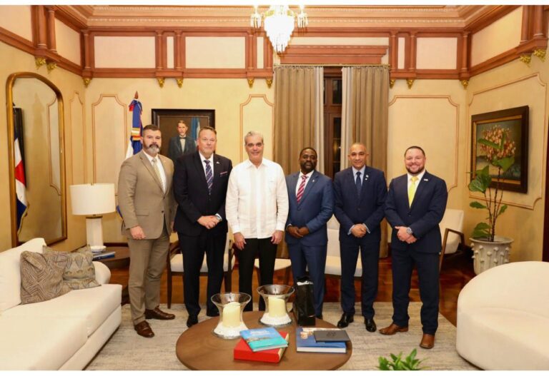 Misión de alto nivel de la DEA felicita al presidente Luis Abinader por su apoyo a la lucha contra narcotráfico internacional
