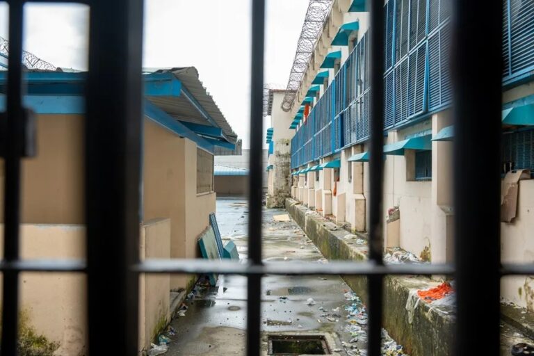 Reportaje- Torrenciales lluvias inundaron a Barahona y municipios de Santo Domingo Este