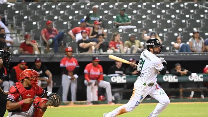 Estrellas Orientales doblegan a los Leones