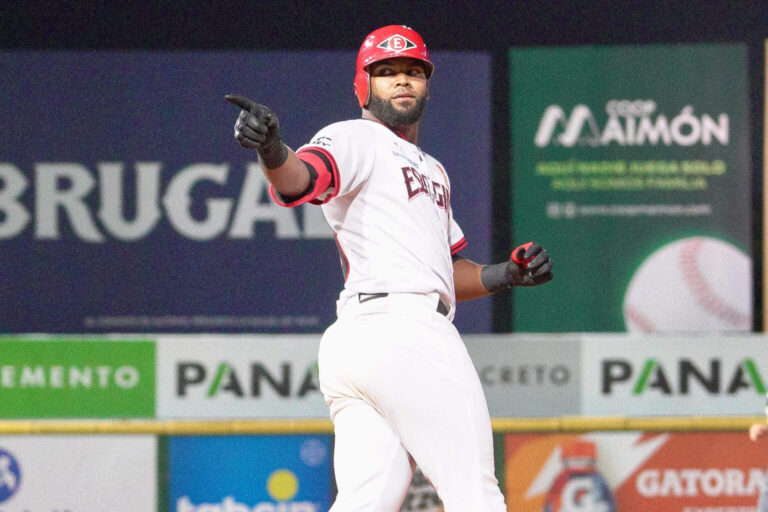 Franchy Cordero guía con poder y bate oportuno triunfo del Escogido 5-1 sobre Licey