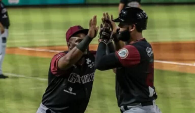 Jorge Bonifacio decide con hit en el 15º inning y los Gigantes vencen 7-4 a los Toros