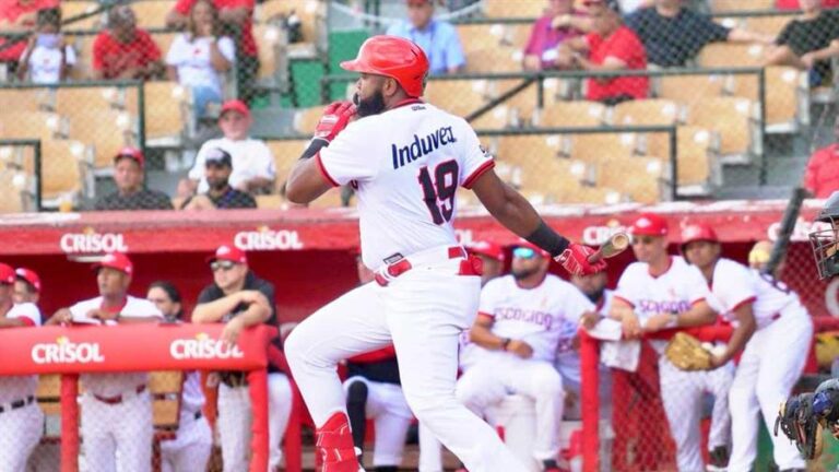 Leones del Escogido apalean a los Toros con jonrones de Maldonado, Cordero y Navarro