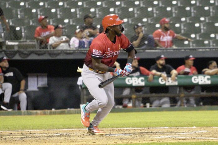 Leones fabrican rally decisivo