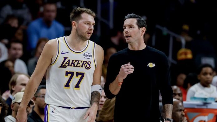 Los Lakers ganan a los Pelicans