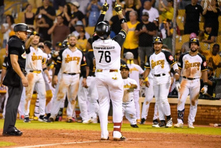 Los Rodríguez lideran la ofensiva aguilucha frente a los Gigantes del Cibao