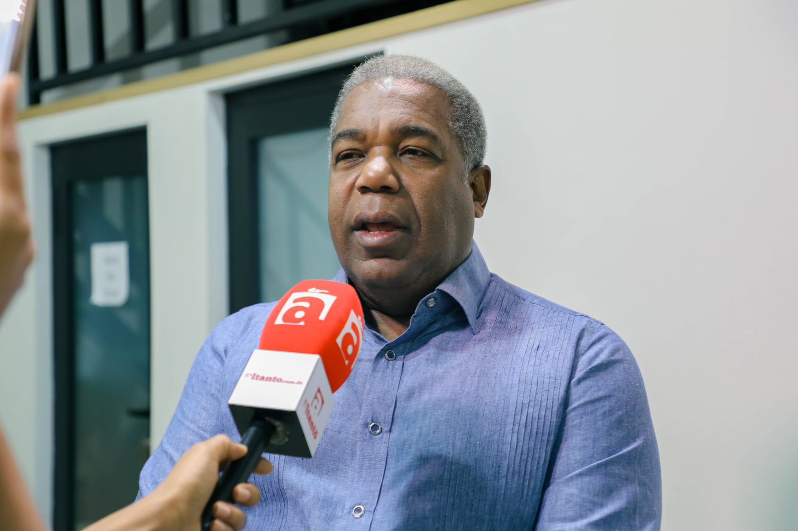 Tony Peña Guaba a Omar: Jugar con las ayudas sociales es jugar con la estabilidad y La Paz