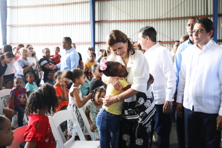 Raquel Peña moviliza más de 30 entidades gubernamentales para jornada de servicios gratuitos a la ciudadanía, junto al Gabinete de la Familia