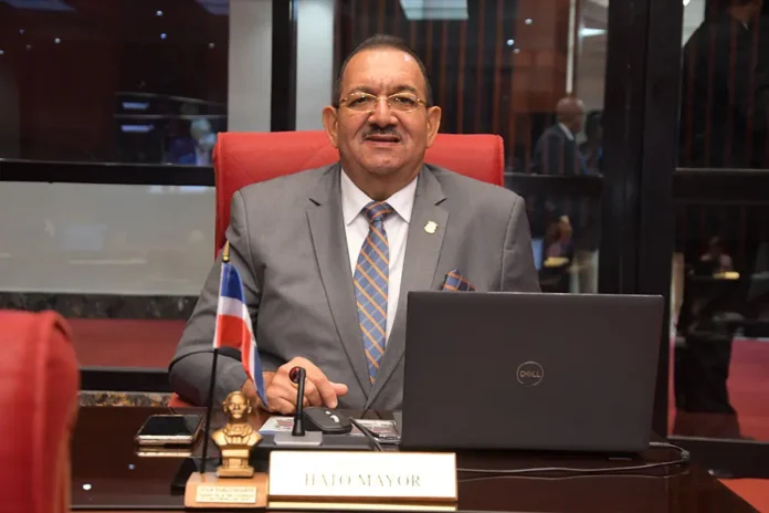 SENADOR CRISTOBAL CASTILLO