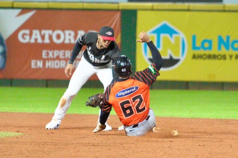 Toros dominan al Escogido y aseguran firmeza en la segunda posición