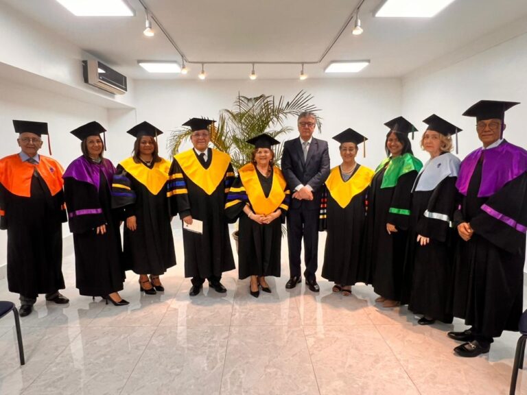 La Universidad UTE realiza su Décima Tercera Graduación Ordinaria en Santiago de los Caballeros