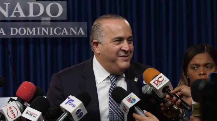 Senadores del PRM respaldan endeudamiento por más de RD$ 400 mil millones para enfrentar el déficit fiscal