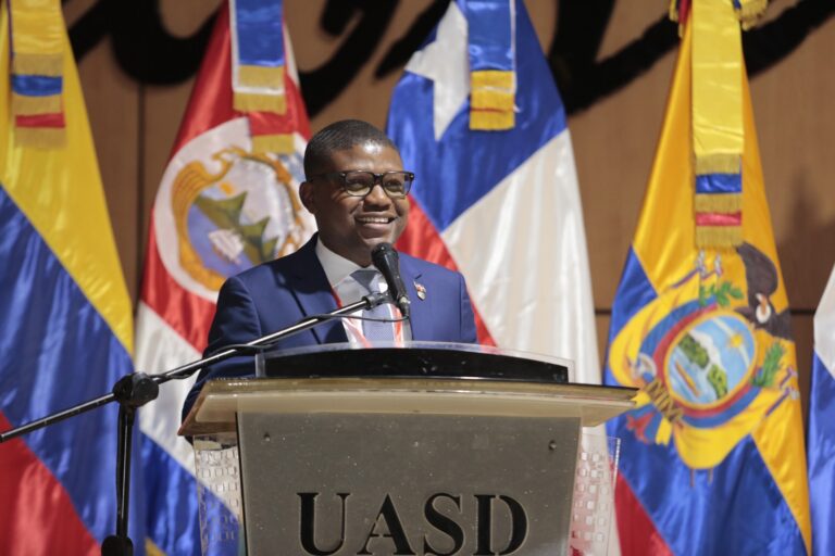 ASODEMU rechaza fusión de los ministerios de Educación