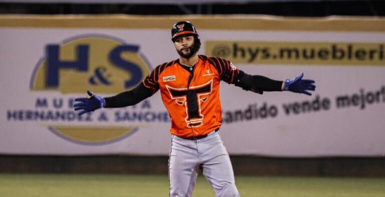 Celestino y Castillo conducen triunfo de los Toros del Este 10-3 sobre los Gigantes