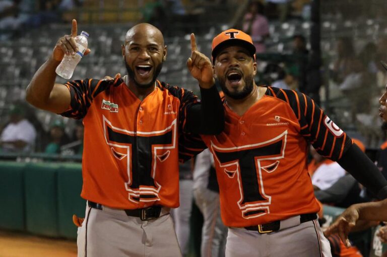 De la Cruz pega grand slam y Toros superan por blanqueada a las Estrellas