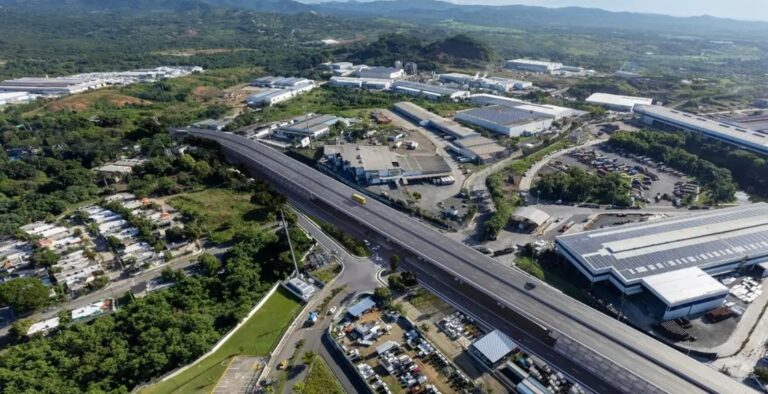 Gobierno anuncia licitación para construcción del elevado del km 28 de la Autopista Duarte
