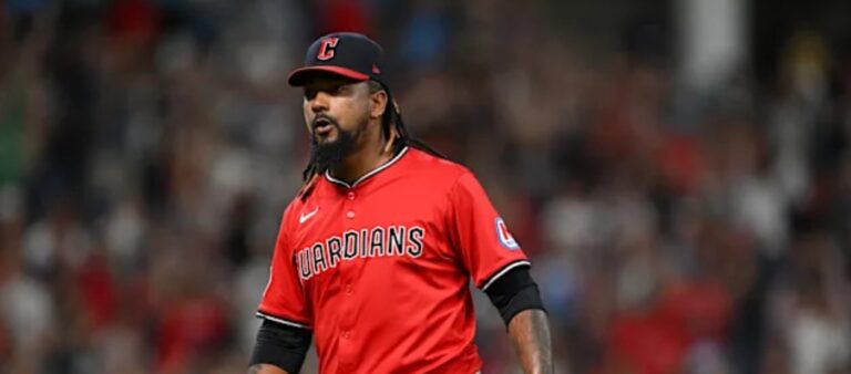 Emmanuel Clase habría violado normas sobre uso de celulares antes de salir a la luz el caso de apuestas