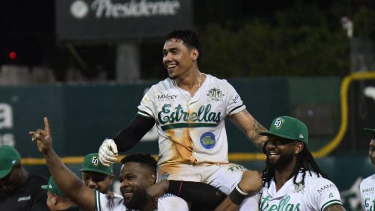 Las Estrellas barren al Licey y ascienden al tercer lugar