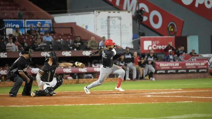 Escogido vence a los Gigantes y se afianza en cuarto lugar