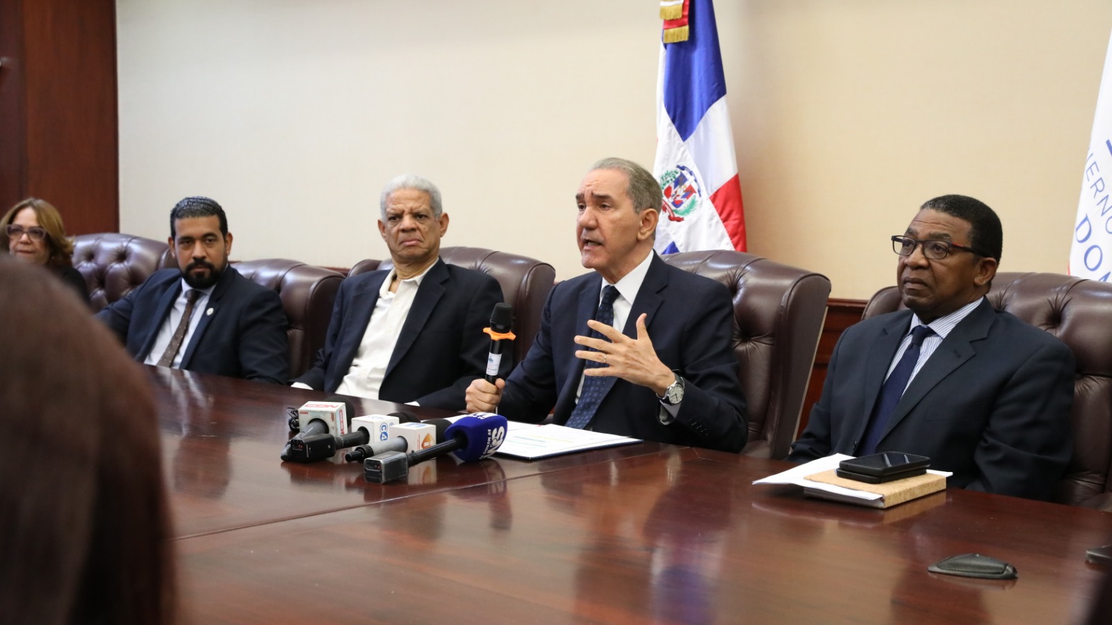 MESCyT asegura es falso video con entrevista al ministro Franklin García Fermín; condena de manera categórica este tipo de prácticas