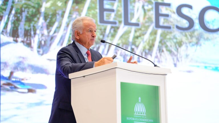Exministro de Hacienda de Chile, Felipe Larraín, destaca fortalezas económicas de RD en el contexto actual