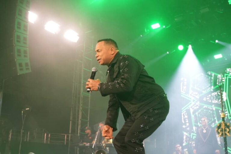 Joe Veras, primer invitado de Raulín Rodríguez en su concierto en Santiago